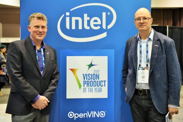 Une discussion rapide sur la vision par ordinateur, l'inférence de l'IA à grande échelle et la dernière version de notre distribution Intel® de la boîte à outils OpenVINO ™